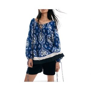 ✨ H&M Bright Blue Patterned Loose-Fit Blouse – Size S ✨